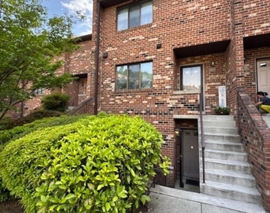 3840 Steppes Court - Photo Thumbnail 16