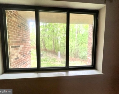 3840 Steppes Court - Photo Thumbnail 12