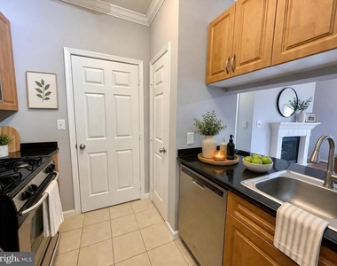 12124 Garden Ridge Lane - Photo Thumbnail 18