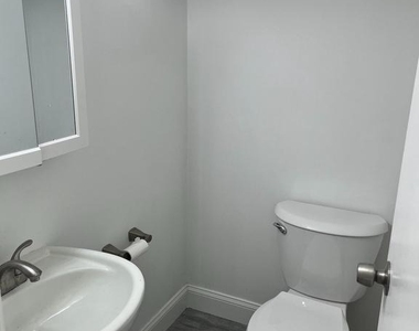 1308 Wexford Court - Photo Thumbnail 5