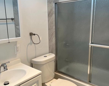 1308 Wexford Court - Photo Thumbnail 8