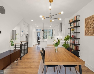 11258 Faraday Park Drive - Photo Thumbnail 3