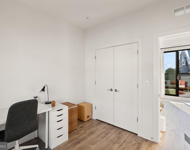 11258 Faraday Park Drive - Photo Thumbnail 33