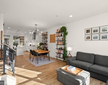 11258 Faraday Park Drive - Photo Thumbnail 6