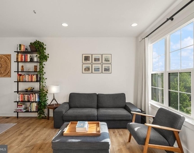11258 Faraday Park Drive - Photo Thumbnail 7