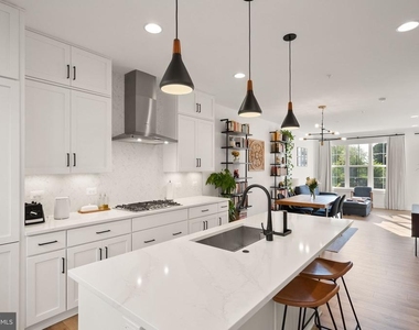 11258 Faraday Park Drive - Photo Thumbnail 13