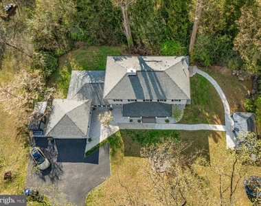 3803 Estel Road - Photo Thumbnail 3