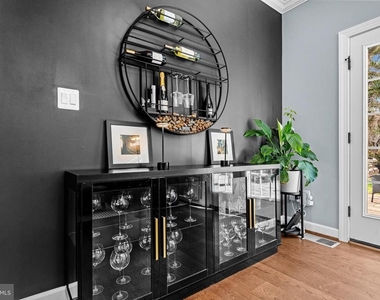 3803 Estel Road - Photo Thumbnail 20