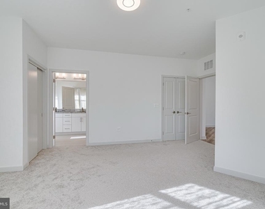 10755 Fairgrounds Drive - Photo Thumbnail 8