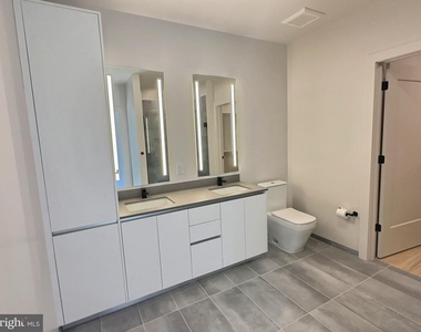 3130 Potomac Avenue - Photo Thumbnail 9