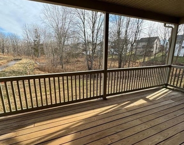 131 Scully Place - Photo Thumbnail 6