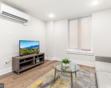 214 Vine Street - Photo Thumbnail 9