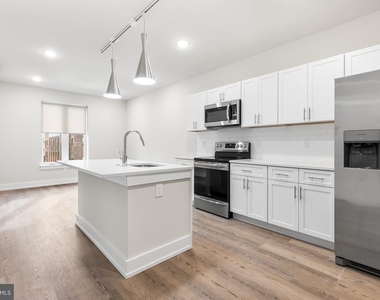 214 Vine Street - Photo Thumbnail 16