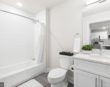 214 Vine Street - Photo Thumbnail 12