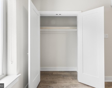 214 Vine Street - Photo Thumbnail 32