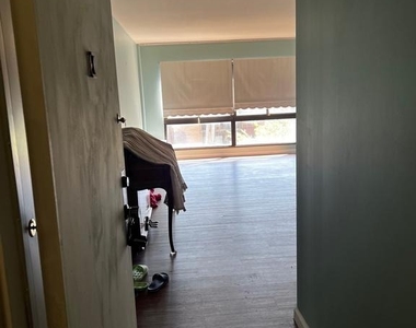 7600 E Roosevelt Boulevard - Photo Thumbnail 2