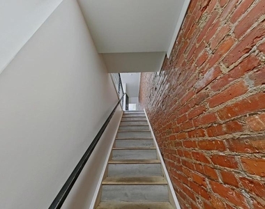 3331 N Howard Street - Photo Thumbnail 1