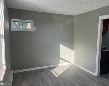 2666 Bridge Street - Photo Thumbnail 2