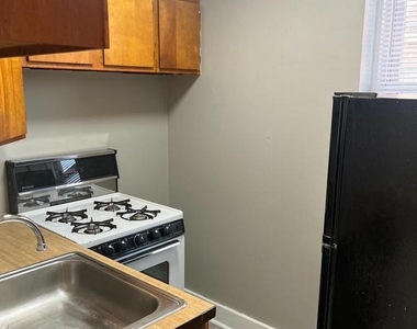 2666 Bridge Street - Photo Thumbnail 6