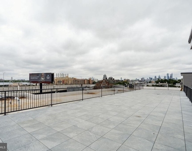 1112-16 E Berks Street - Photo Thumbnail 9