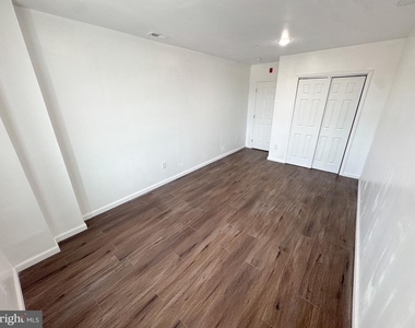 2317 N 15th Street - Photo Thumbnail 8