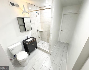 2317 N 15th Street - Photo Thumbnail 11