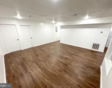 2317 N 15th Street - Photo Thumbnail 4