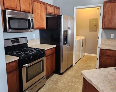23668 Northstone Village Drive - Photo Thumbnail 8