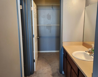 23668 Northstone Village Drive - Photo Thumbnail 15