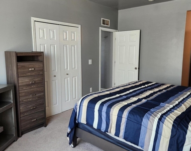 23668 Northstone Village Drive - Photo Thumbnail 13