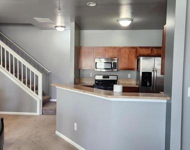 23668 Northstone Village Drive - Photo Thumbnail 6