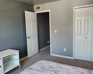 23668 Northstone Village Drive - Photo Thumbnail 24