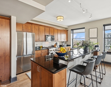 27 Library Street Ne - Photo Thumbnail 7
