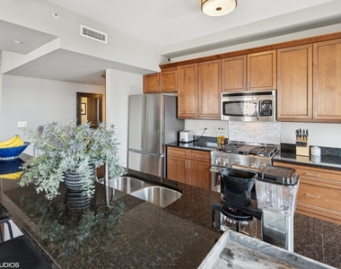 27 Library Street Ne - Photo Thumbnail 9