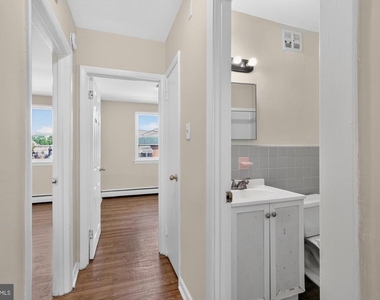 5990 Henry Avenue - Photo Thumbnail 13