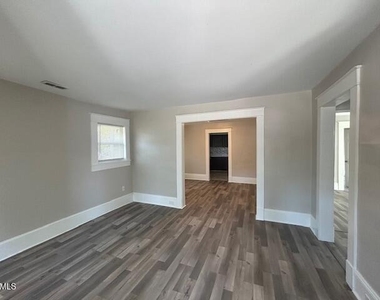 1219 Randolph Avenue - Photo Thumbnail 3