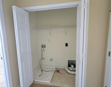 9819 Layla Avenue - Photo Thumbnail 30