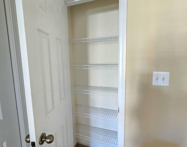 9819 Layla Avenue - Photo Thumbnail 31