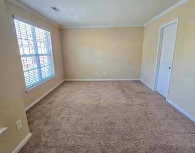 9819 Layla Avenue - Photo Thumbnail 23