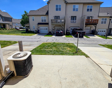 9819 Layla Avenue - Photo Thumbnail 33