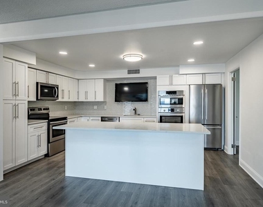 21510 Valley Forge Circle - Photo Thumbnail 8