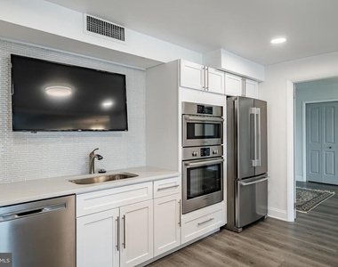 21510 Valley Forge Circle - Photo Thumbnail 11