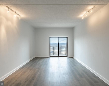 21510 Valley Forge Circle - Photo Thumbnail 23