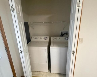 6247 Mountain View Drive - Photo Thumbnail 9