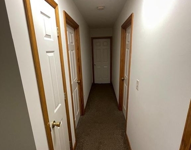 6247 Mountain View Drive - Photo Thumbnail 7