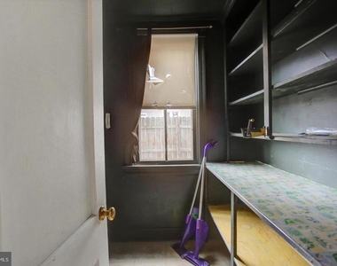 230 West Second St - Photo Thumbnail 6