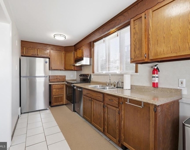 271 Wyncliffe - Photo Thumbnail 8