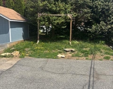 329 N Oak Avenue - Photo Thumbnail 9