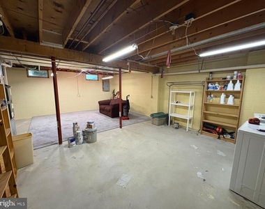 971 Monroe Street - Photo Thumbnail 2