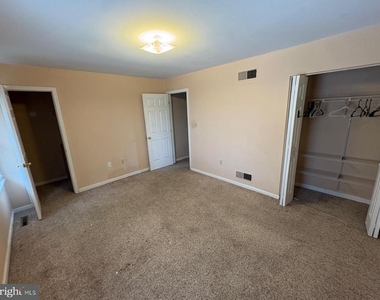 971 Monroe Street - Photo Thumbnail 1